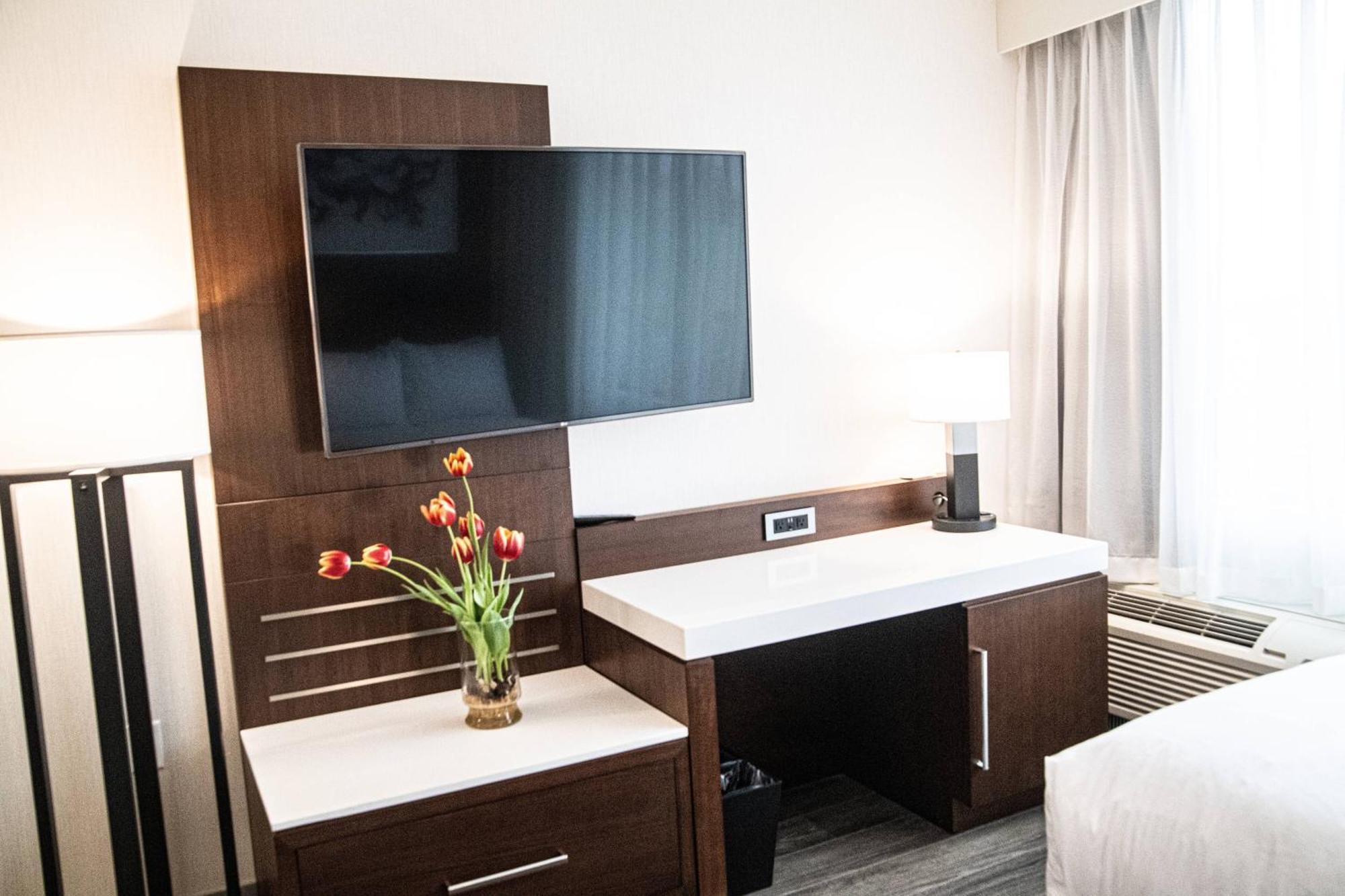 Delta Hotels By Marriott Cincinnati Sharonville Εξωτερικό φωτογραφία