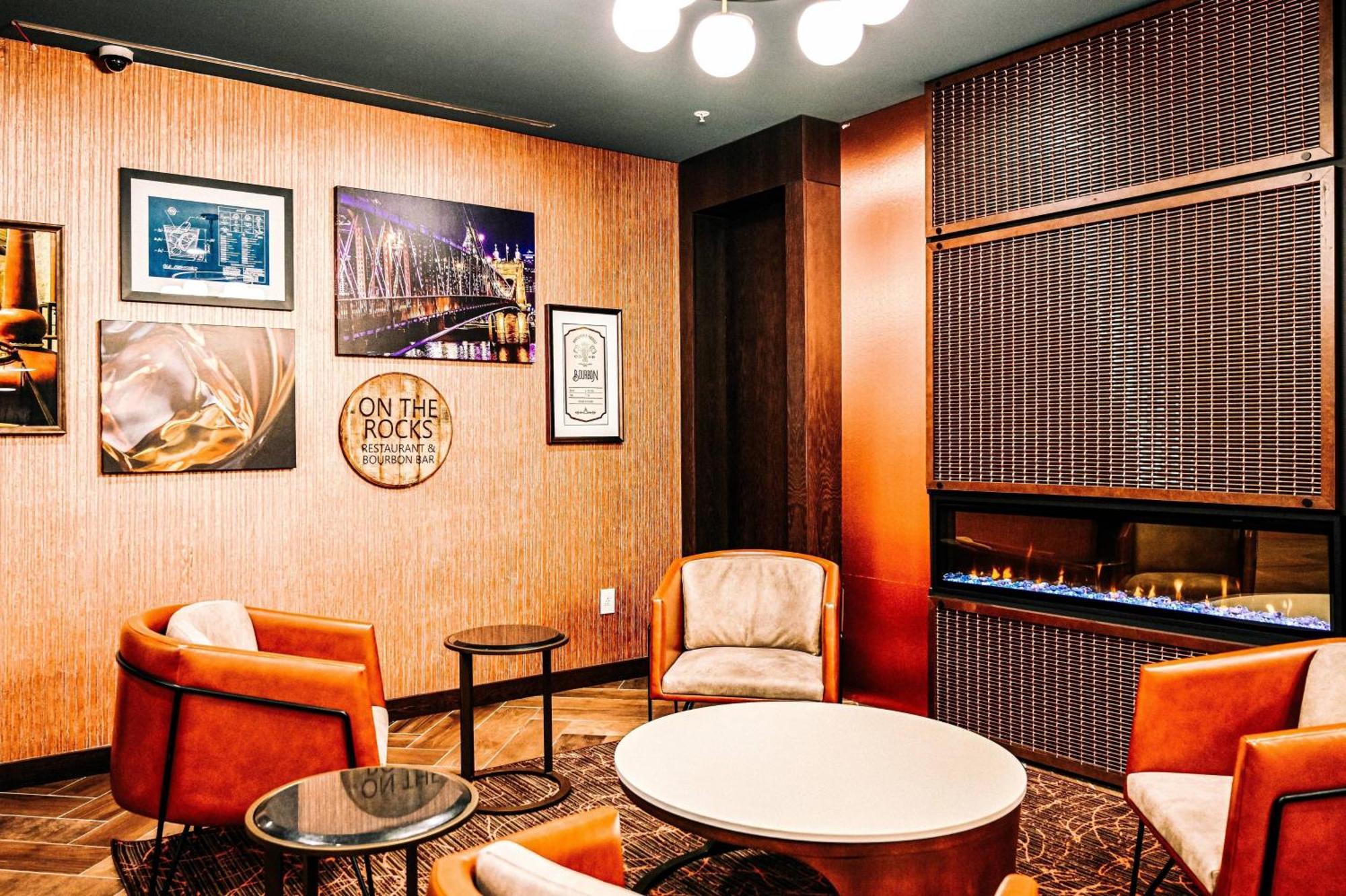 Delta Hotels By Marriott Cincinnati Sharonville Εξωτερικό φωτογραφία